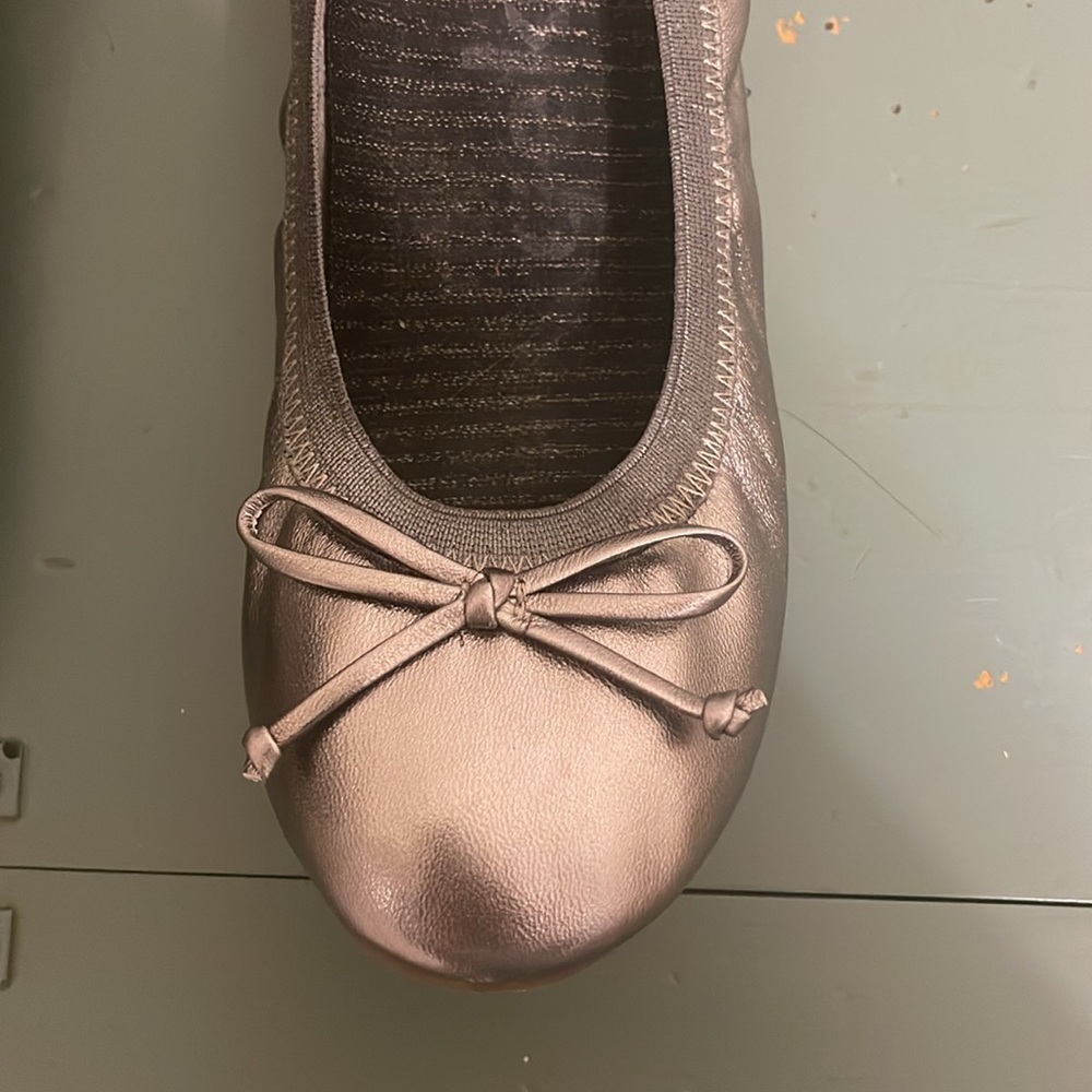 VIONIC Matira Womens Silver Pewter Leather Bow Ballet Flats - Picture 6 of 10